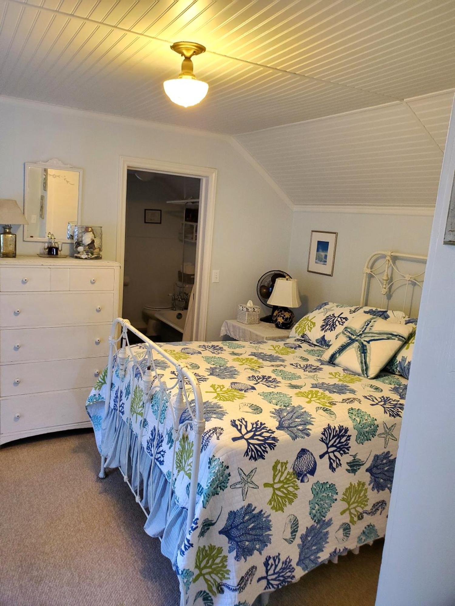 Bay Cottage Getaway Порт-Таунсенд Номер фото